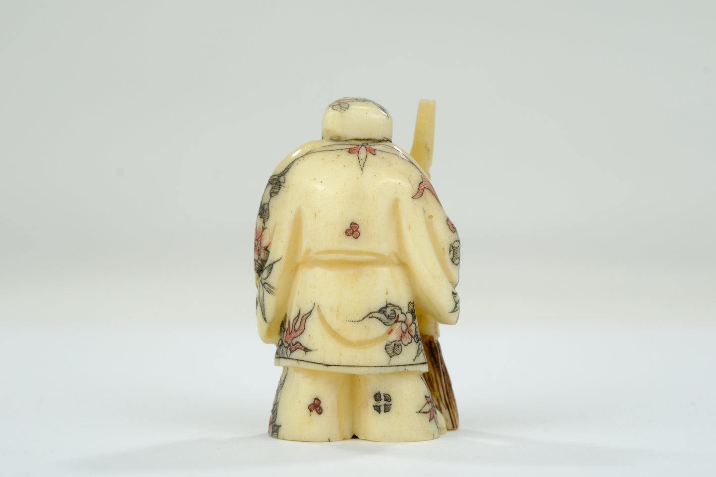Vintage Chinese Figurine / Netsuke Hand Carved Oxbone ~2”H