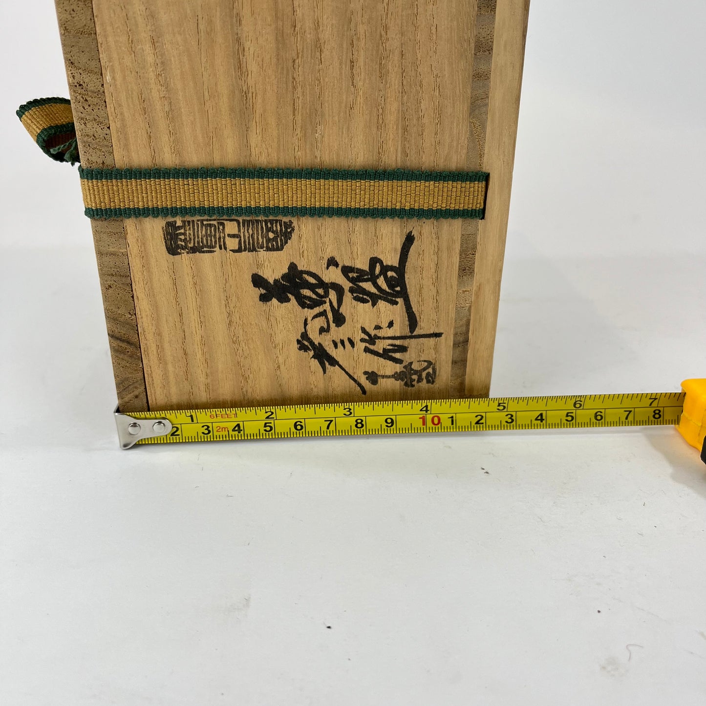 Chawan w/ Red & Black Speckels Box Matched 6"