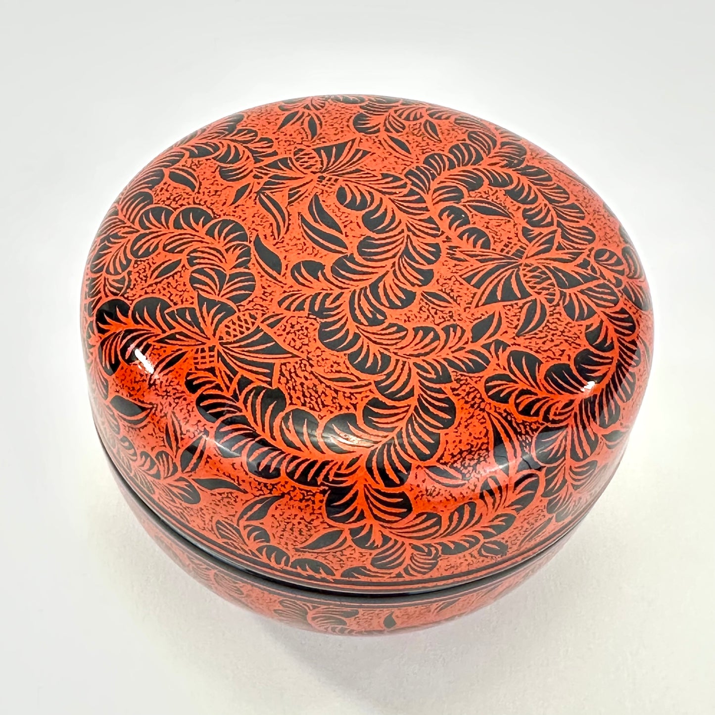 Japanese Natsume Tea Caddy Red & Black Lacquer 2.5"