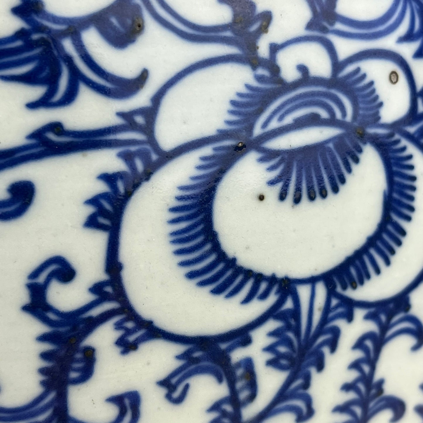 Antique Chinese Qing 19th Century Blue & White Temple Jar w/ Lid Hand Painted 8"