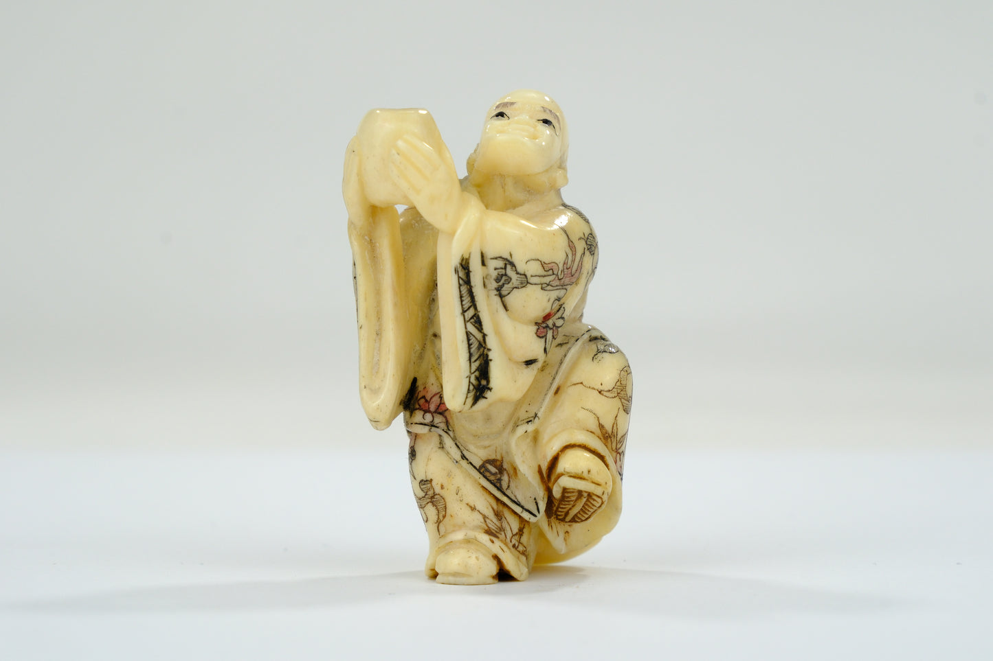 Vintage Chinese Figurine / Netsuke Hand Carved Oxbone ~2”H