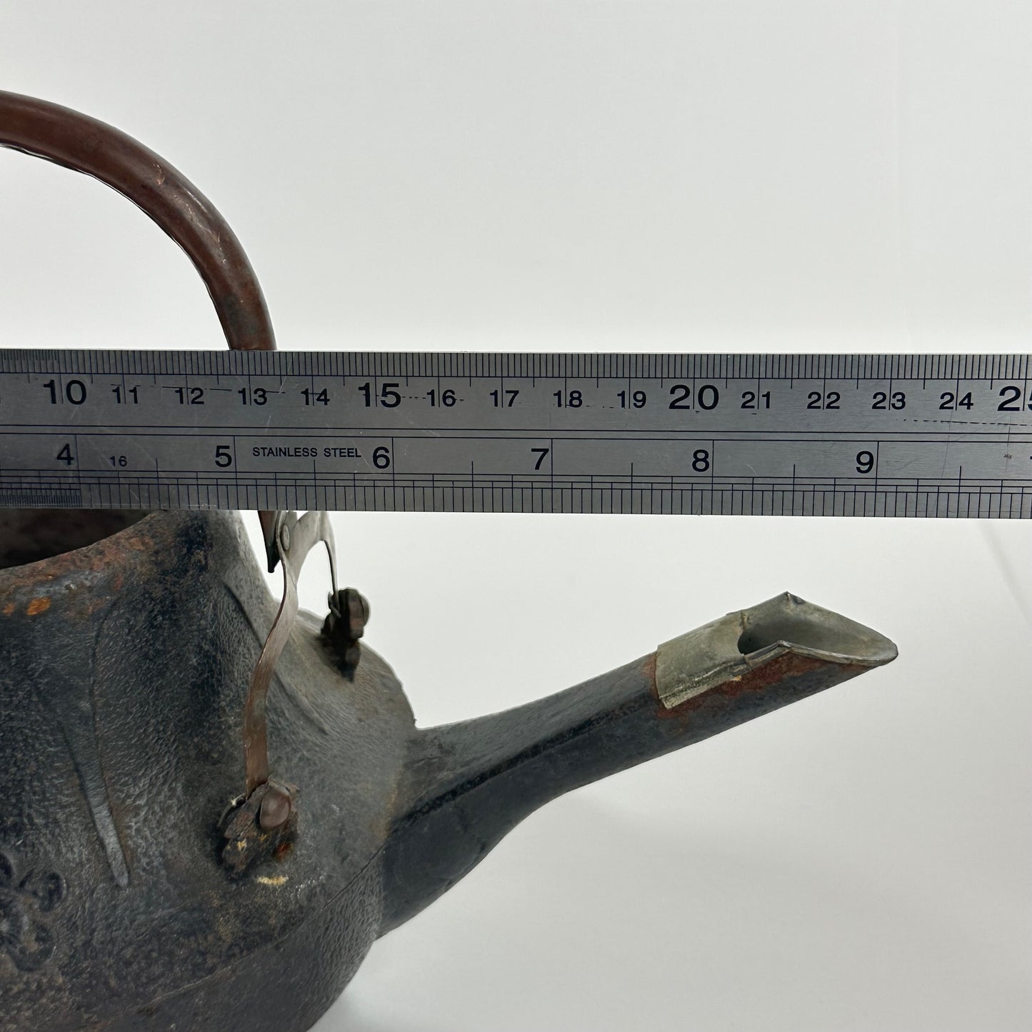 Vintage Japanese Cast Iron Sake Pouring Kettle Chōshi