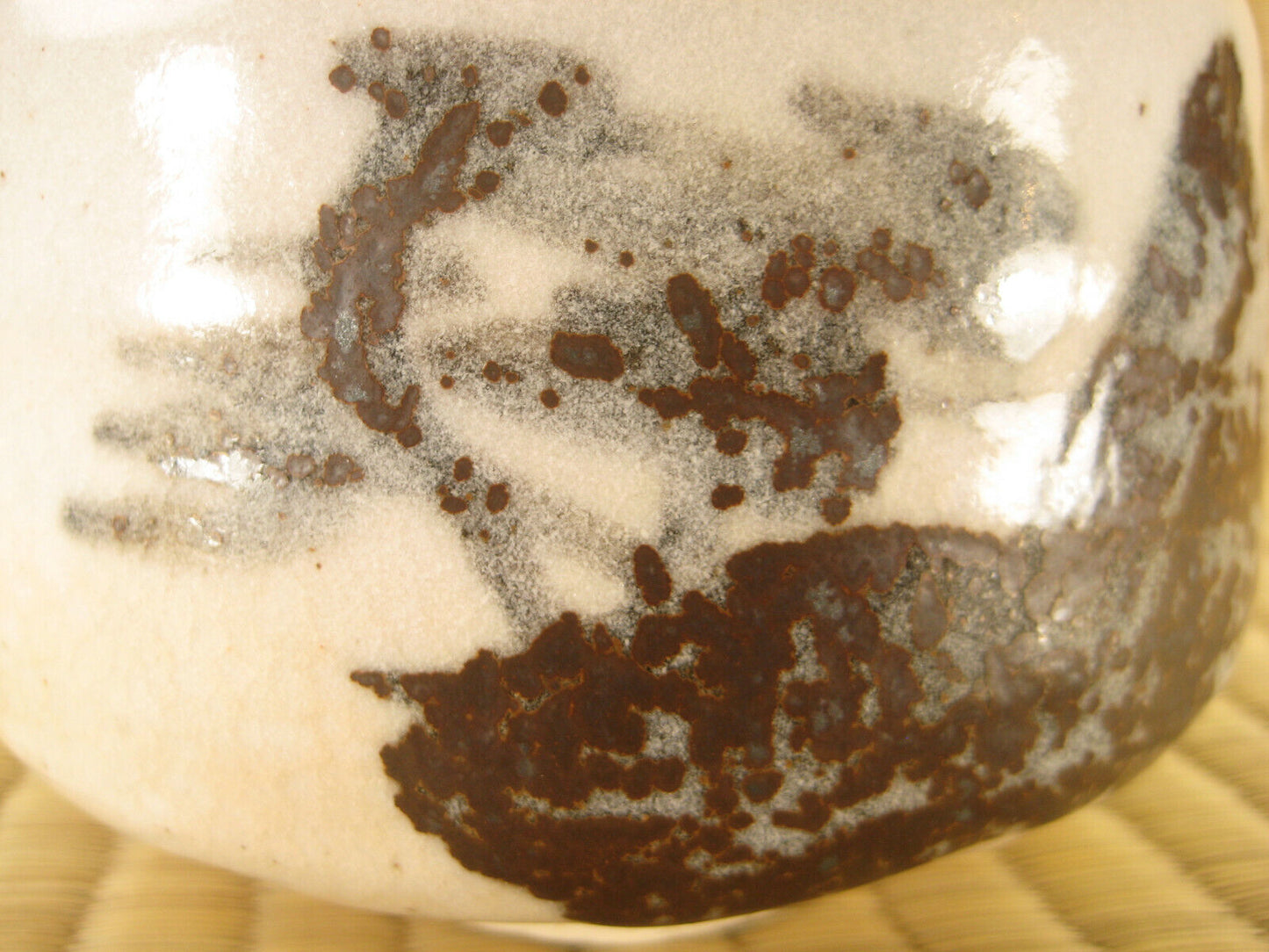 Japanese Mountain Chawan Tea Ceremony Bowl Landscape White 4.5"