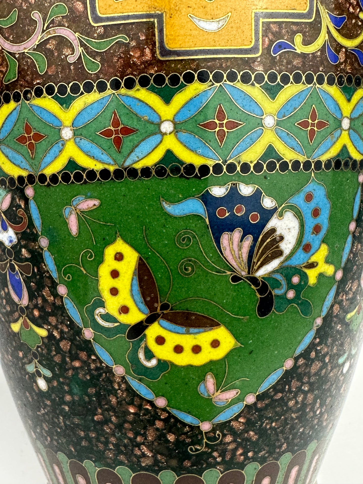 Antique Japanese Meiji Era (c1880) Cloisonné Vase Floral & Vine Motif 6”