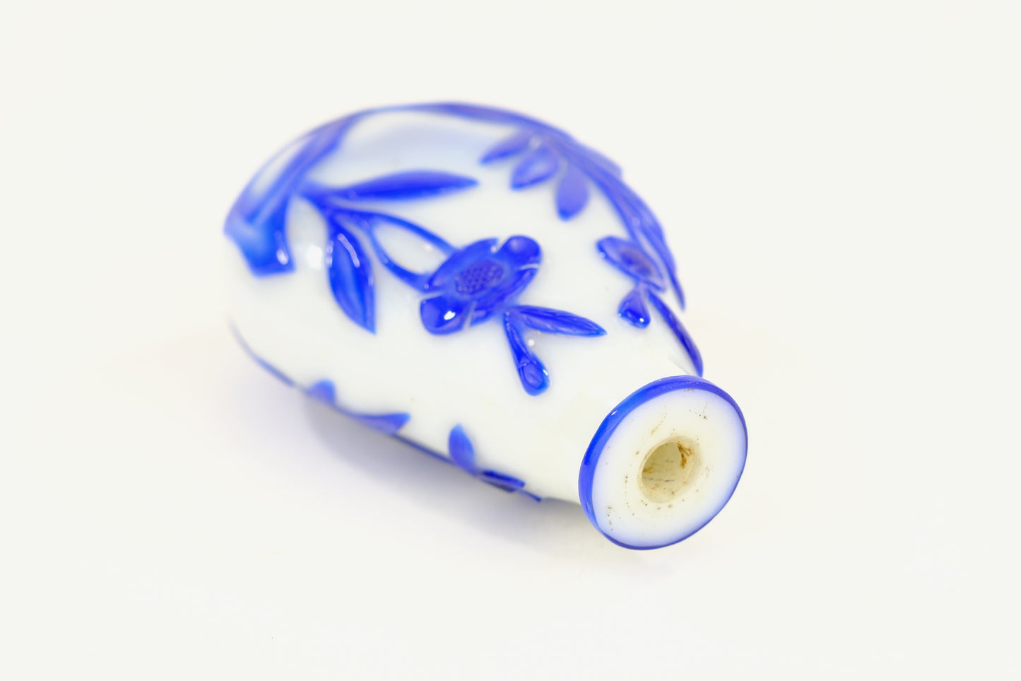 Chinese Blue Overlay Peking Glass Snuff Bottle Floral Botanical Carved ~3"