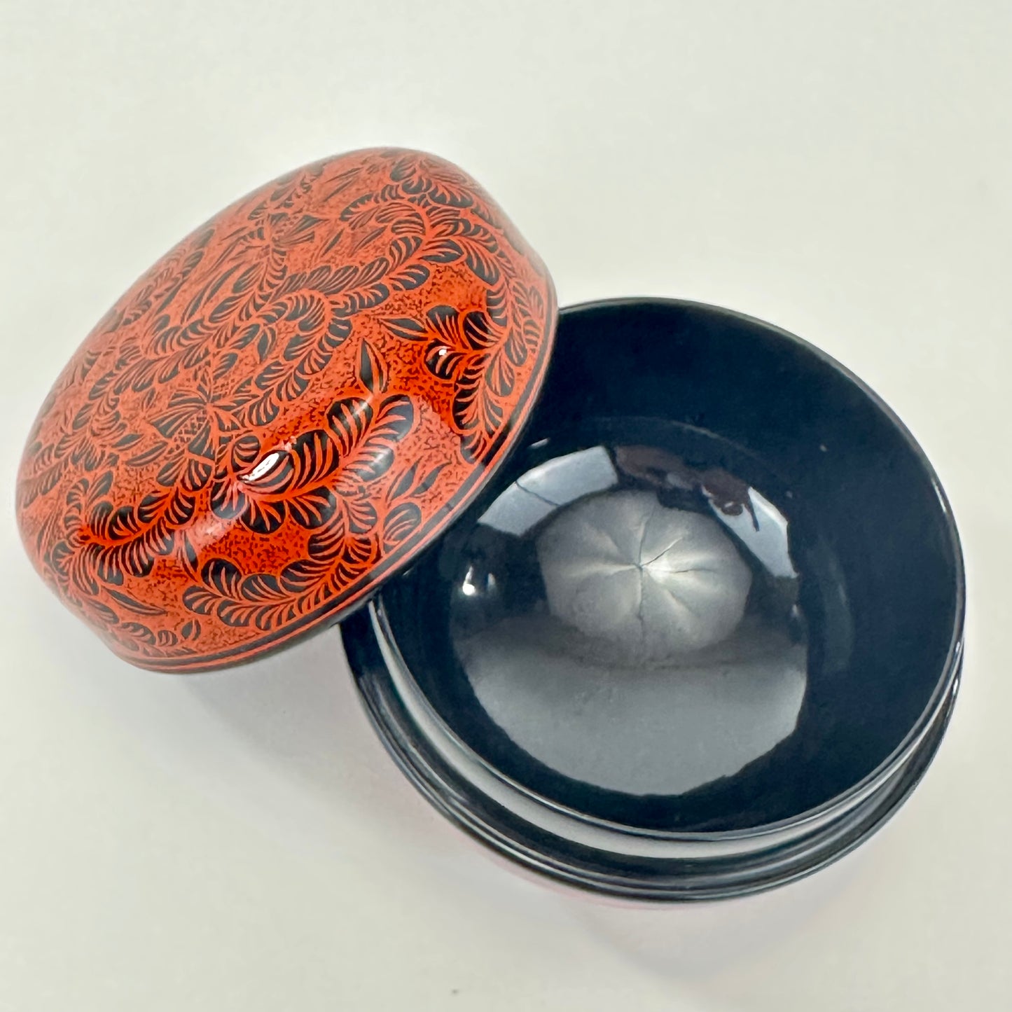 Japanese Natsume Tea Caddy Red & Black Lacquer 2.5"
