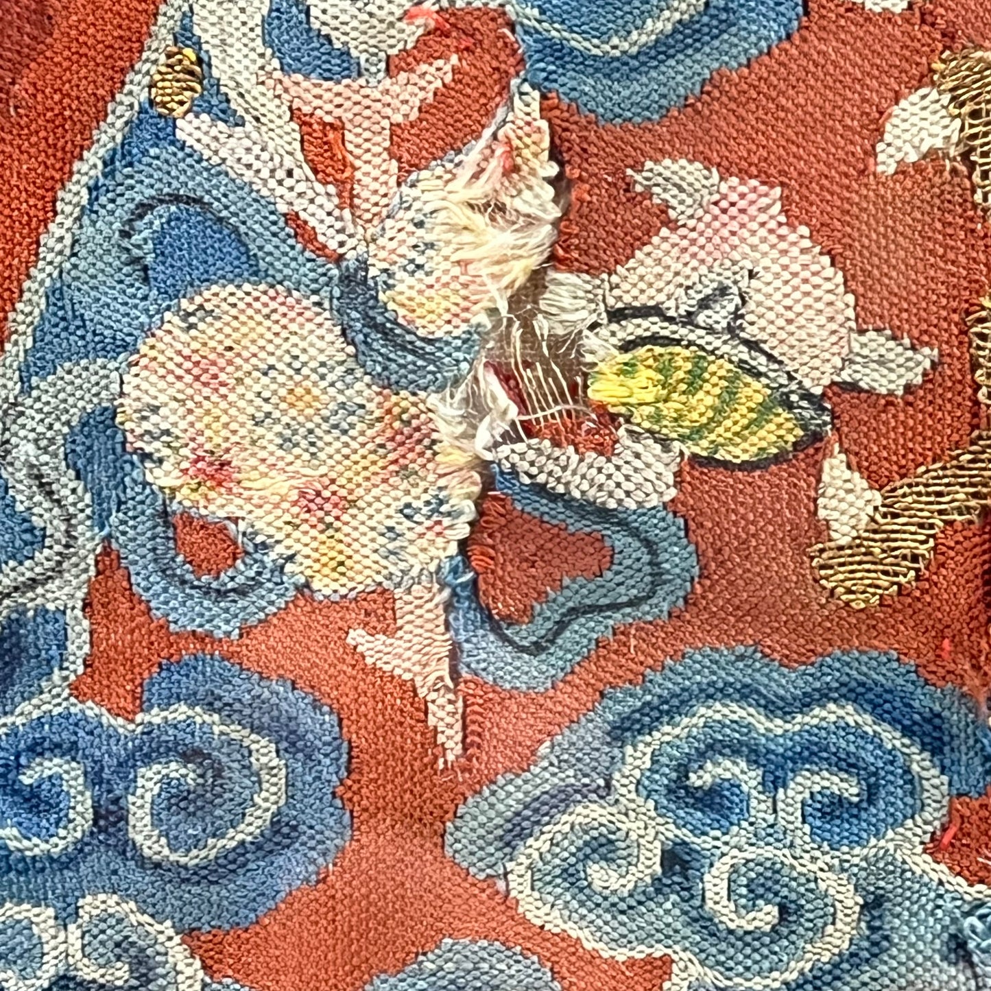 Framed Chinese Silk Wedding Emboidery Roundel (c.1900) 22"
