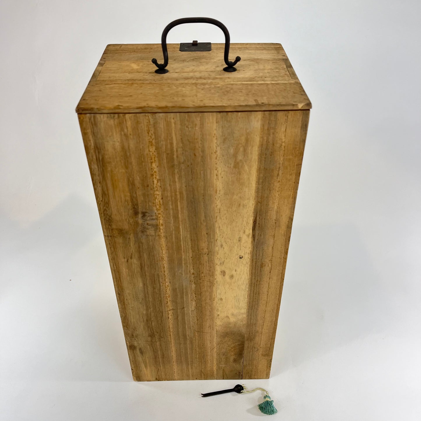 Japanese Chabako Tea Ceramony Travel Kiri Wood Box w/ Bat Lock 17"
