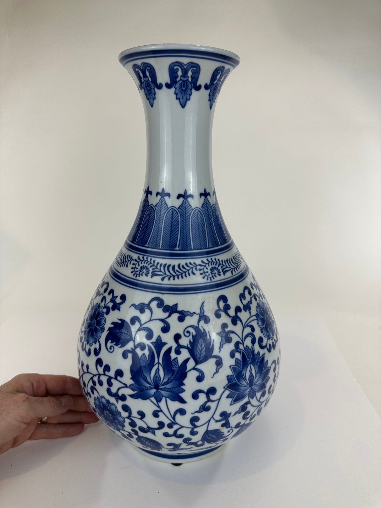 Vintage Chinese Large Vase Blue & White Floral & Arabesque 17”H