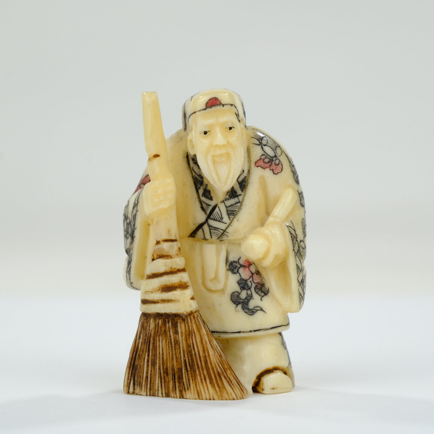 Vintage Chinese Figurine / Netsuke Hand Carved Oxbone ~2”H