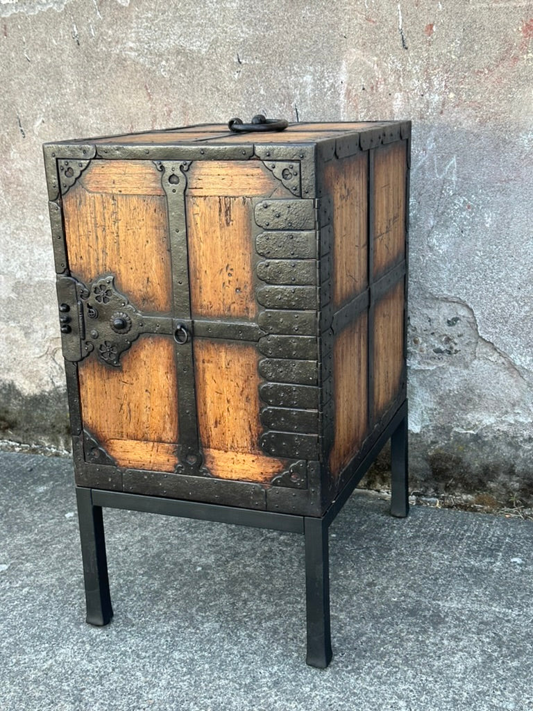 Rare Antique Japanese Edo Era (c1800's) Funadansu Ship's Tansu Chest 28"