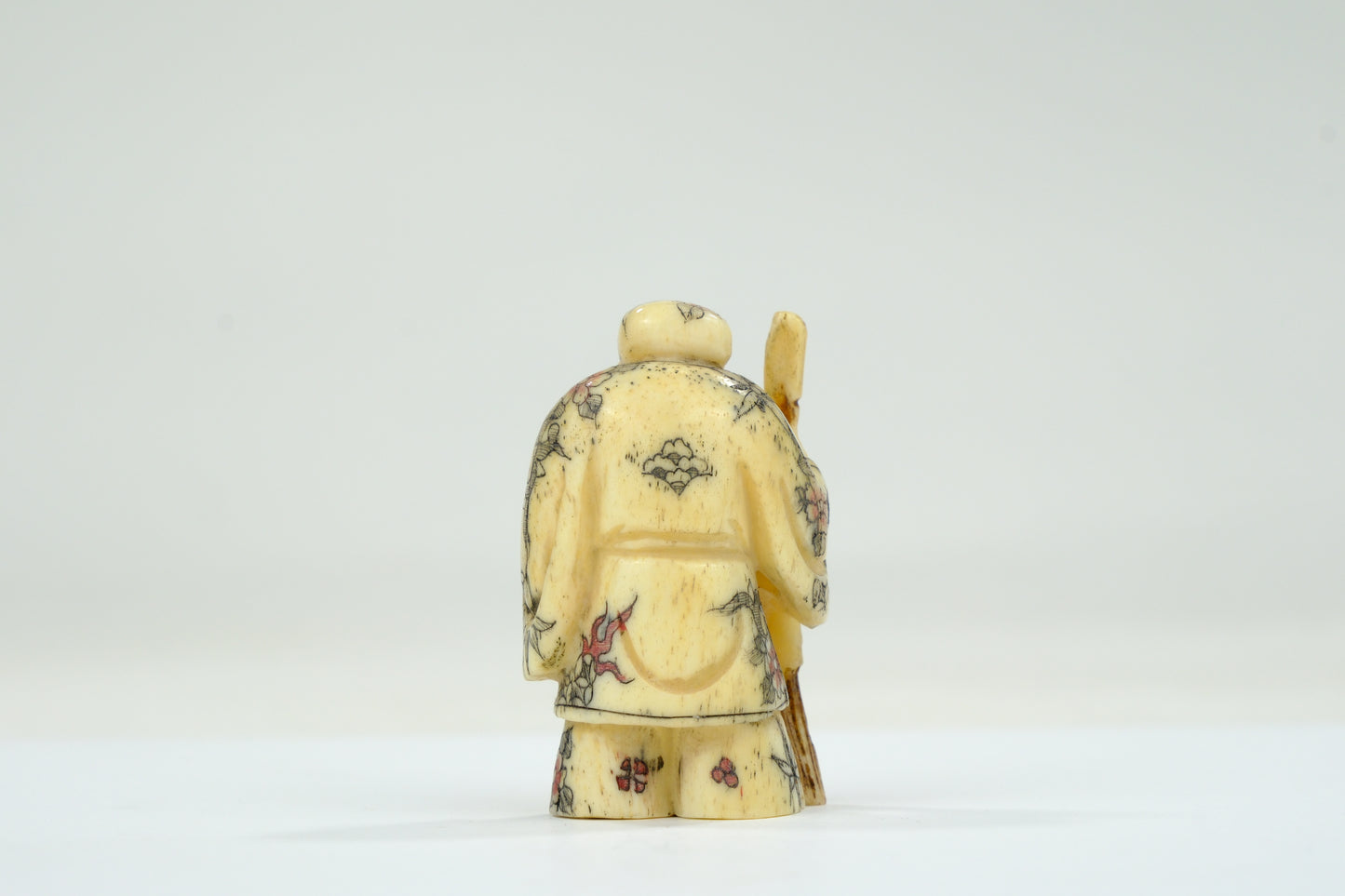 Vintage Chinese Figurine / Netsuke Hand Carved Oxbone ~2”H