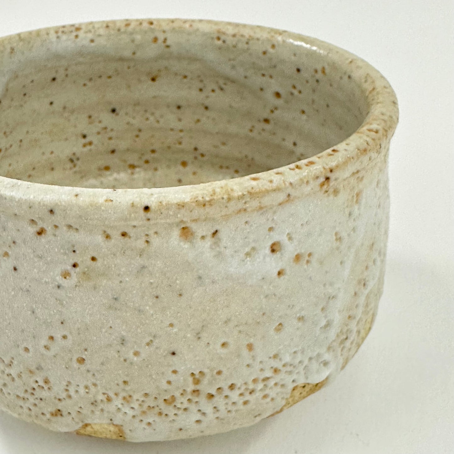 Vintage Japanese Hand Thrown Ceramic Tea Bowl Shino Chawan 5"