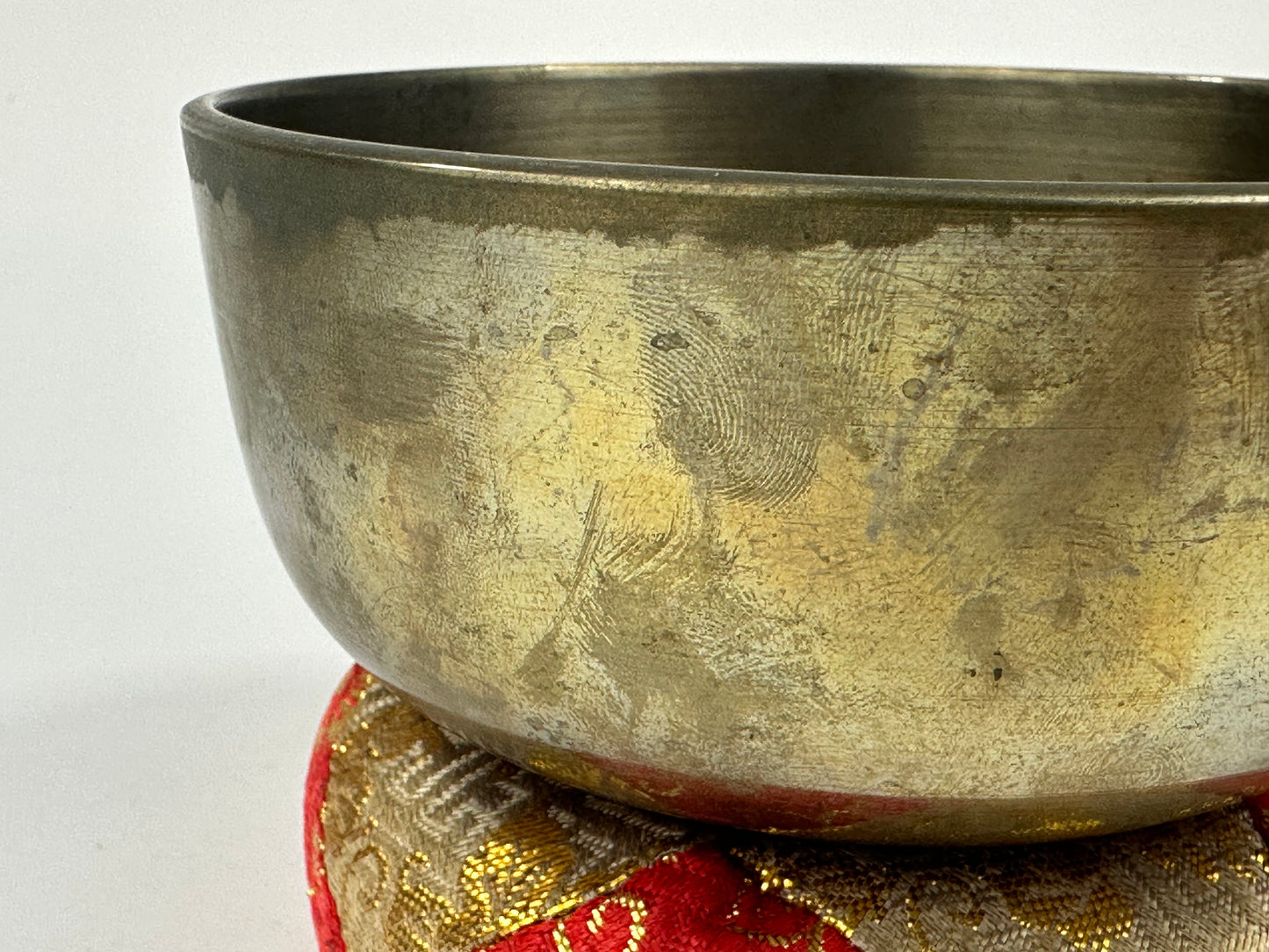 Vintage Japanese Bronze Singing Bowl Buddhist Alter Meditation Zazen 4.75"