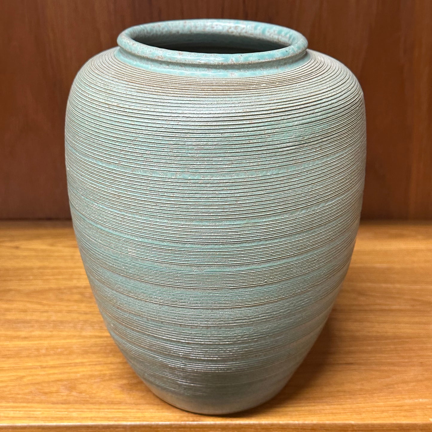 Vintage Japanese Showa Era (mid 20th) Hand Thrown Vase Ikebana