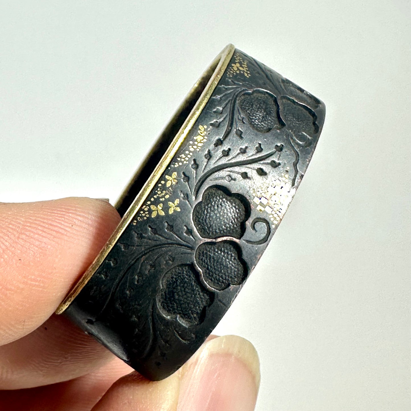 Antique Japanese Katana Fuchi Sword Fitting Iron Copper Mixed Metal Edo to Meiji