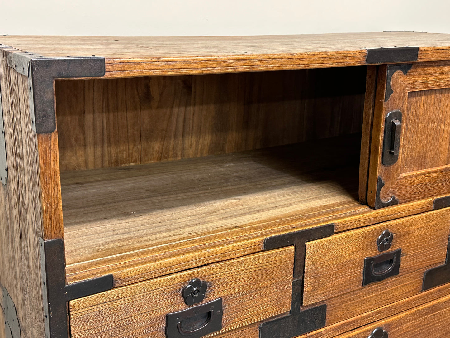 Antique Japanese Isho-Tansu Clothing Chest Taisho c1920’s 57”H Kiri Wood