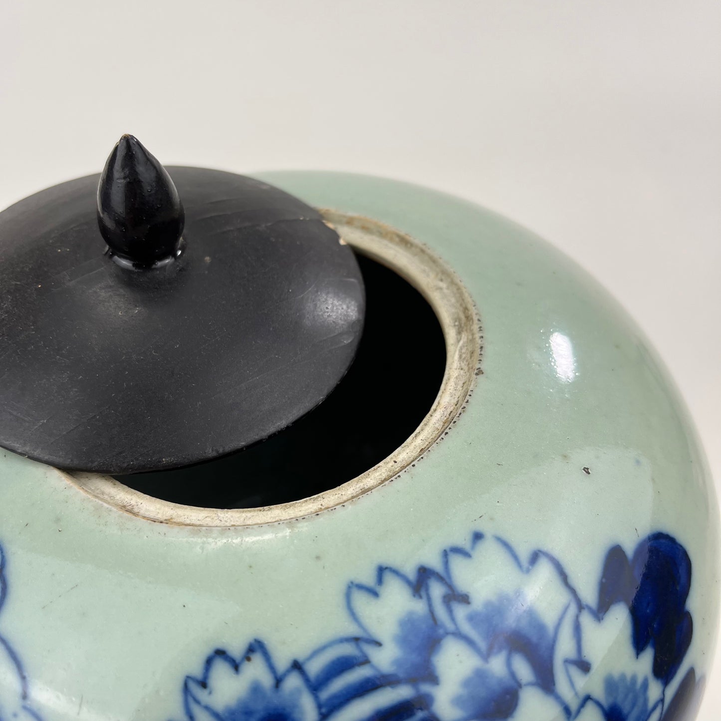 Antique Chinese Qing 19th Century Blue & White Ginger Jar Hand Painted 8"