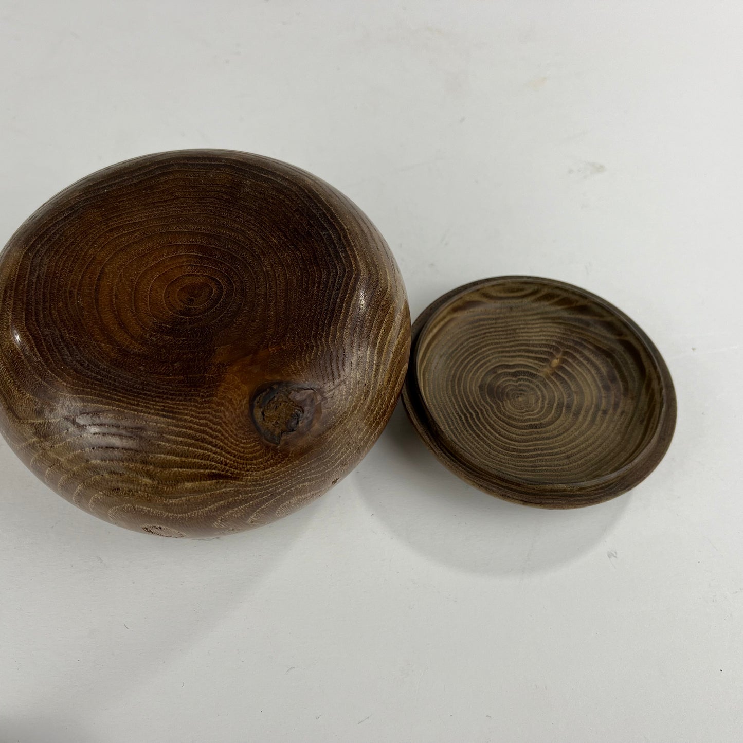 Vintage Round Wooden Lidded Box Bowls 5”