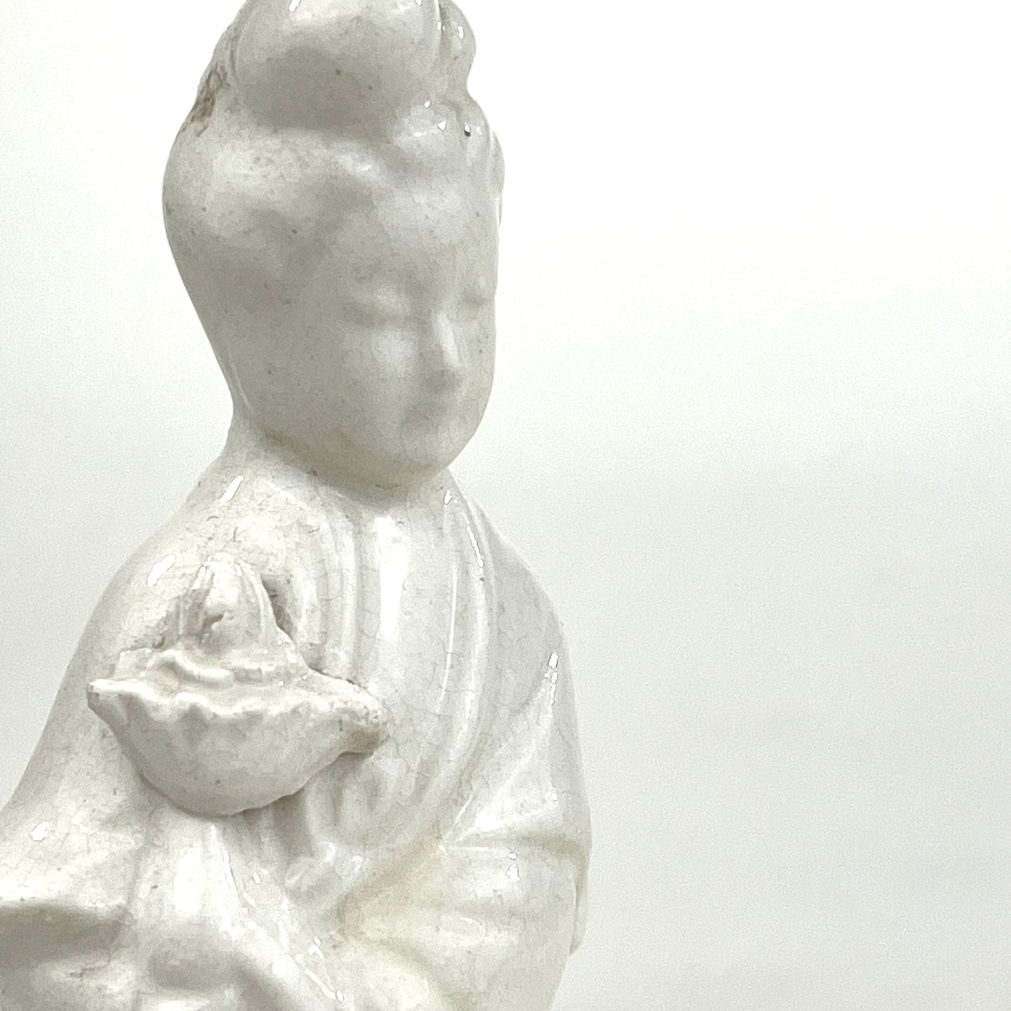 Quan-Yin Statue Porcelain God/Gooddess of Compassion Standing Pose 6”
