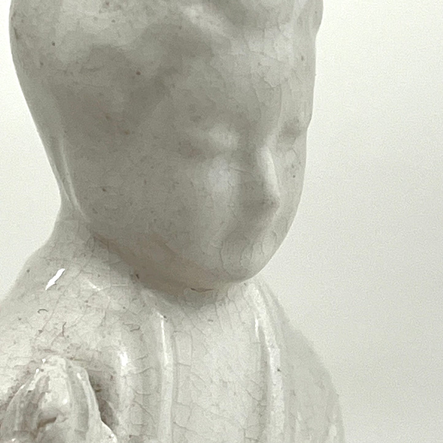 Quan-Yin Statue Porcelain God/Gooddess of Compassion Standing Pose 6”