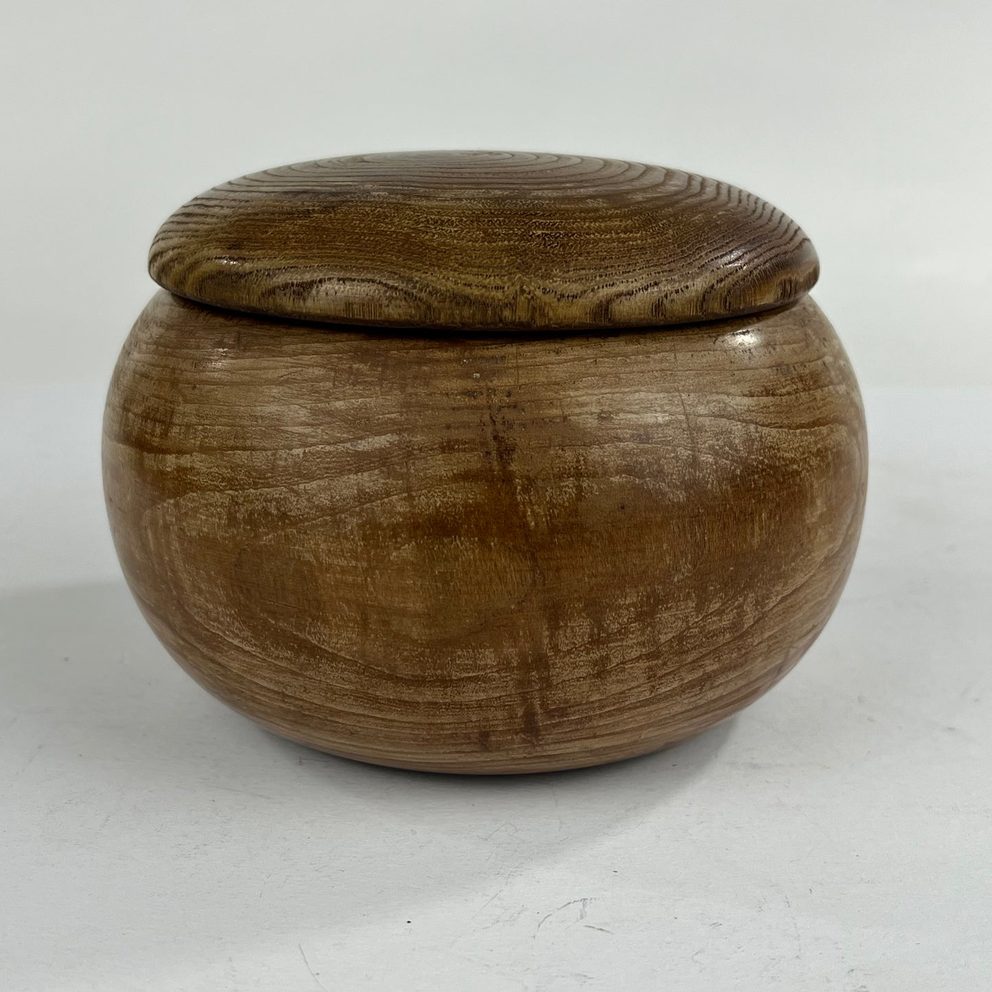 Vintage Round Wooden Lidded Box Bowls 5”