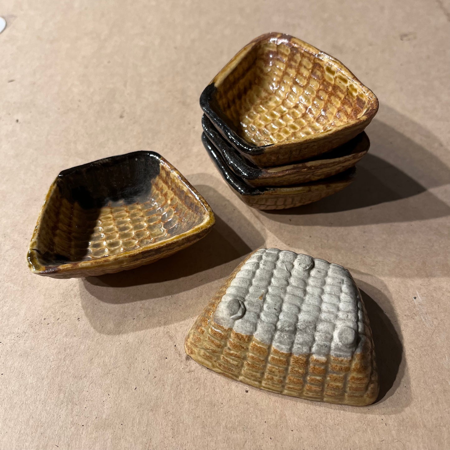 Japanese sauce plate basket design