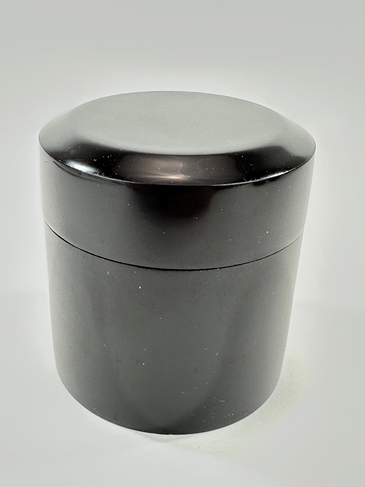 Japanese Fubuki Natsume Black Lacquer Cylindrical Tea Caddy Chanoyu