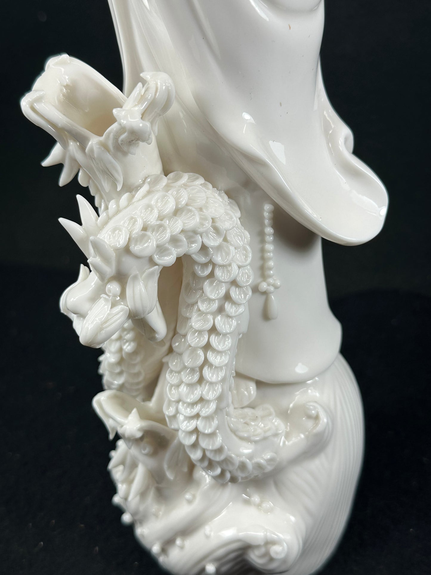 Quan-Yin Statue Porcelain Kutani God/Gooddess of Compassion Drip Fountain 15”