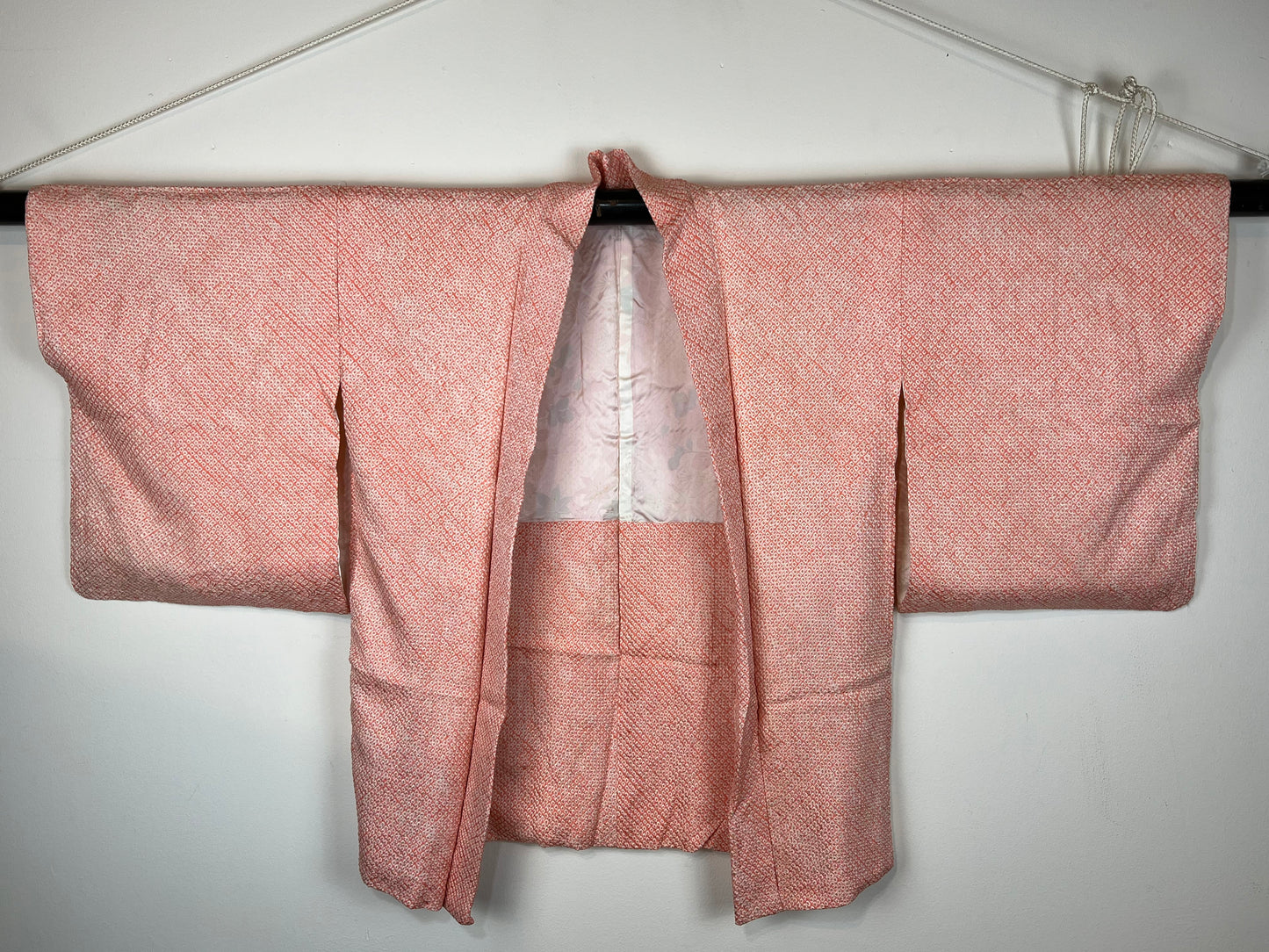 Vintage Japanese Silk Haori Coat in Shibori Tie-dye Style Soft Pink 28"L