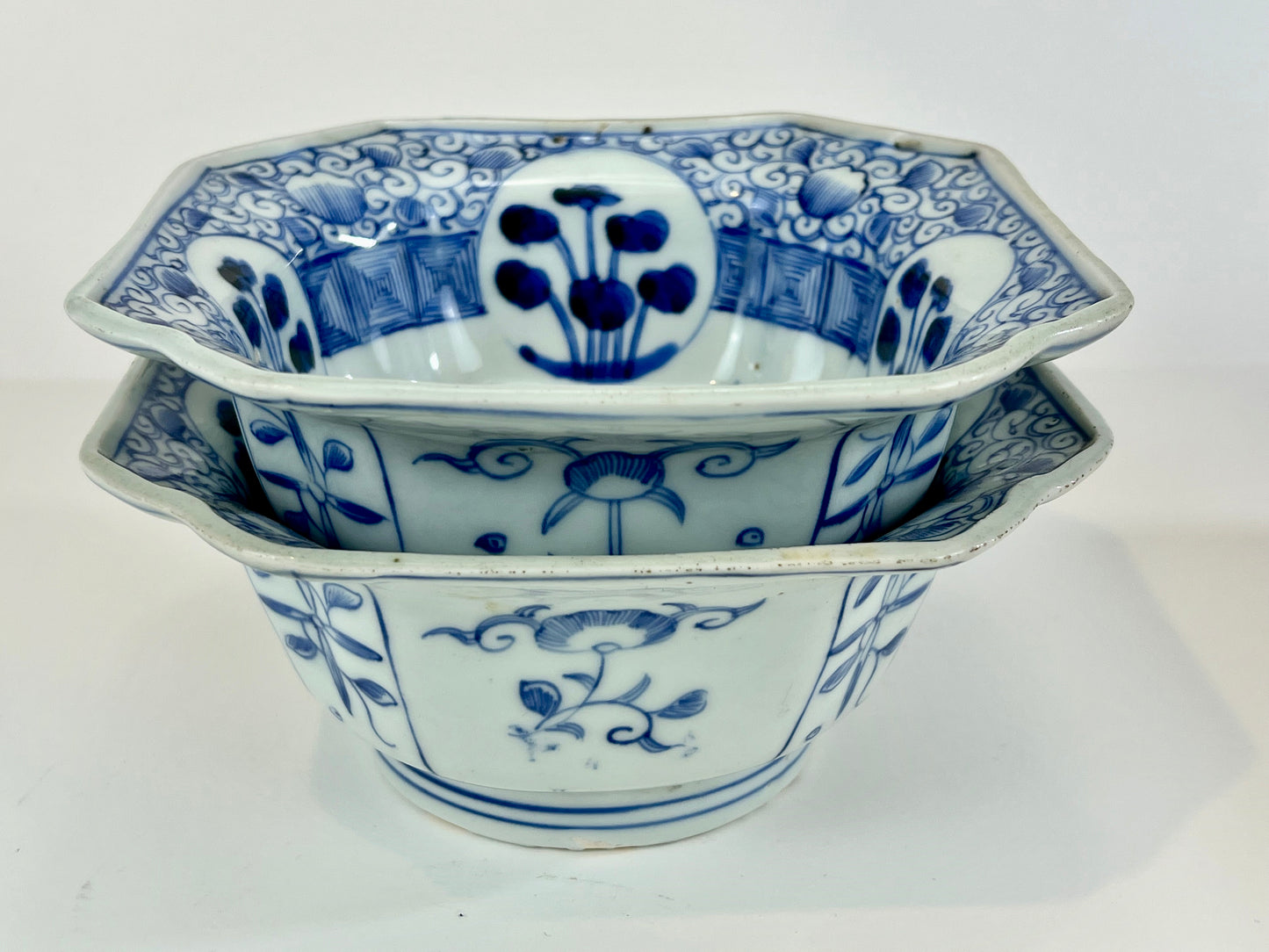 Antique Meiji Hand Painted Imari Japanese Ceramic Square Bowl Blue & White 7”
