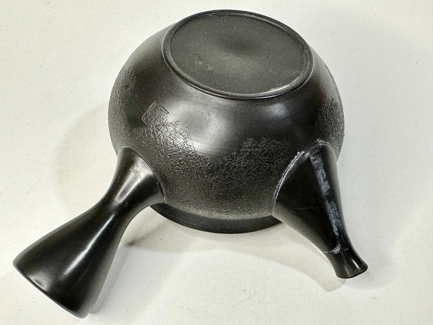 Vintage Prized Japanese Kyusu Sencha Tea Black Ceramic Tea Pot Hallow Side Handle Signed