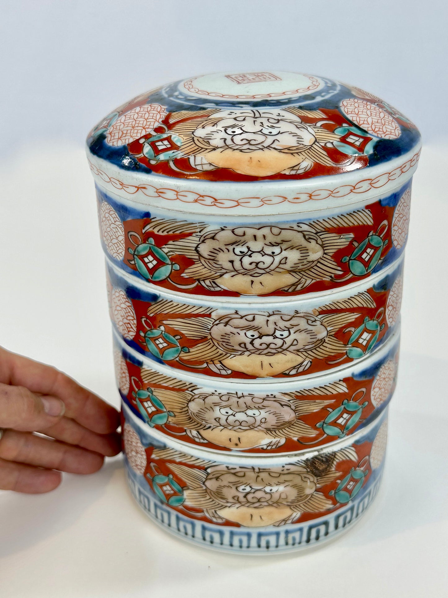 Antique Japanese Meiji Era 4 Tiered Round Imari Kasane Jubako ShiShi Foo Dogs 9"