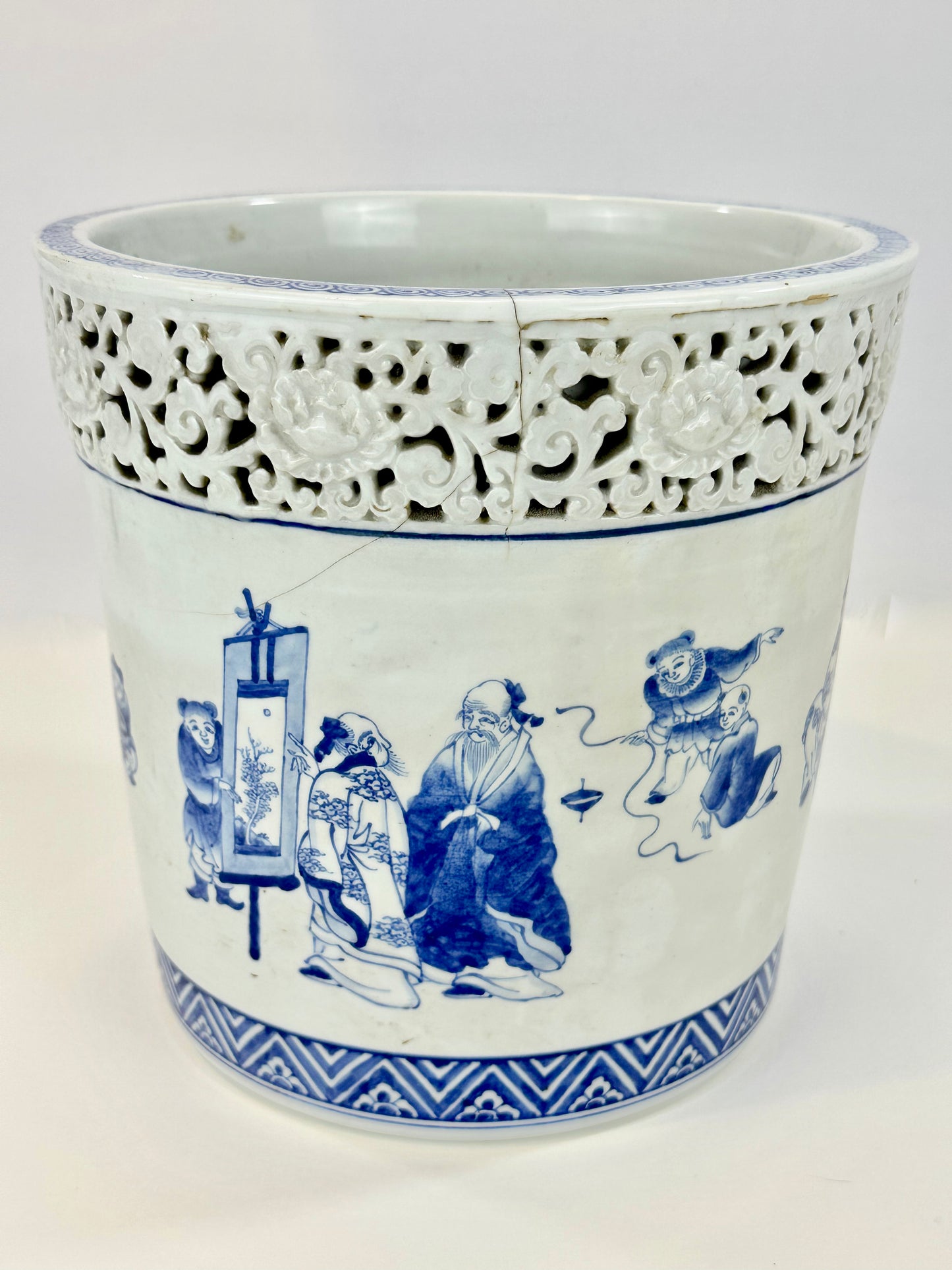 Antique Japanese Meiji Era Ceramic Blue & White Hibachi Brazier Teachers of Art 9”