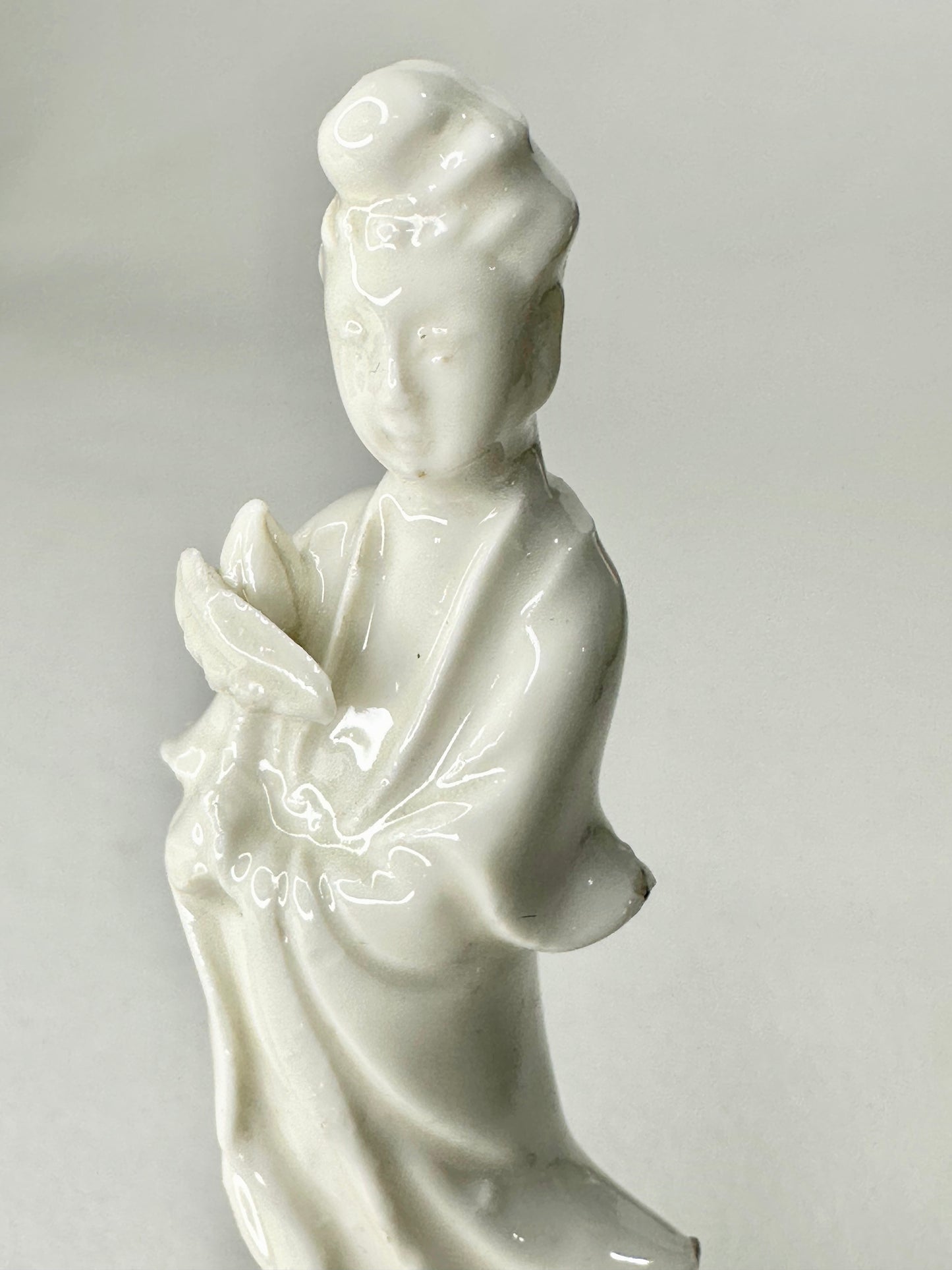 Vintage Chinese Quan-Yin Statue Porcelain God/Gooddess of Compassion Standing Pose 3”