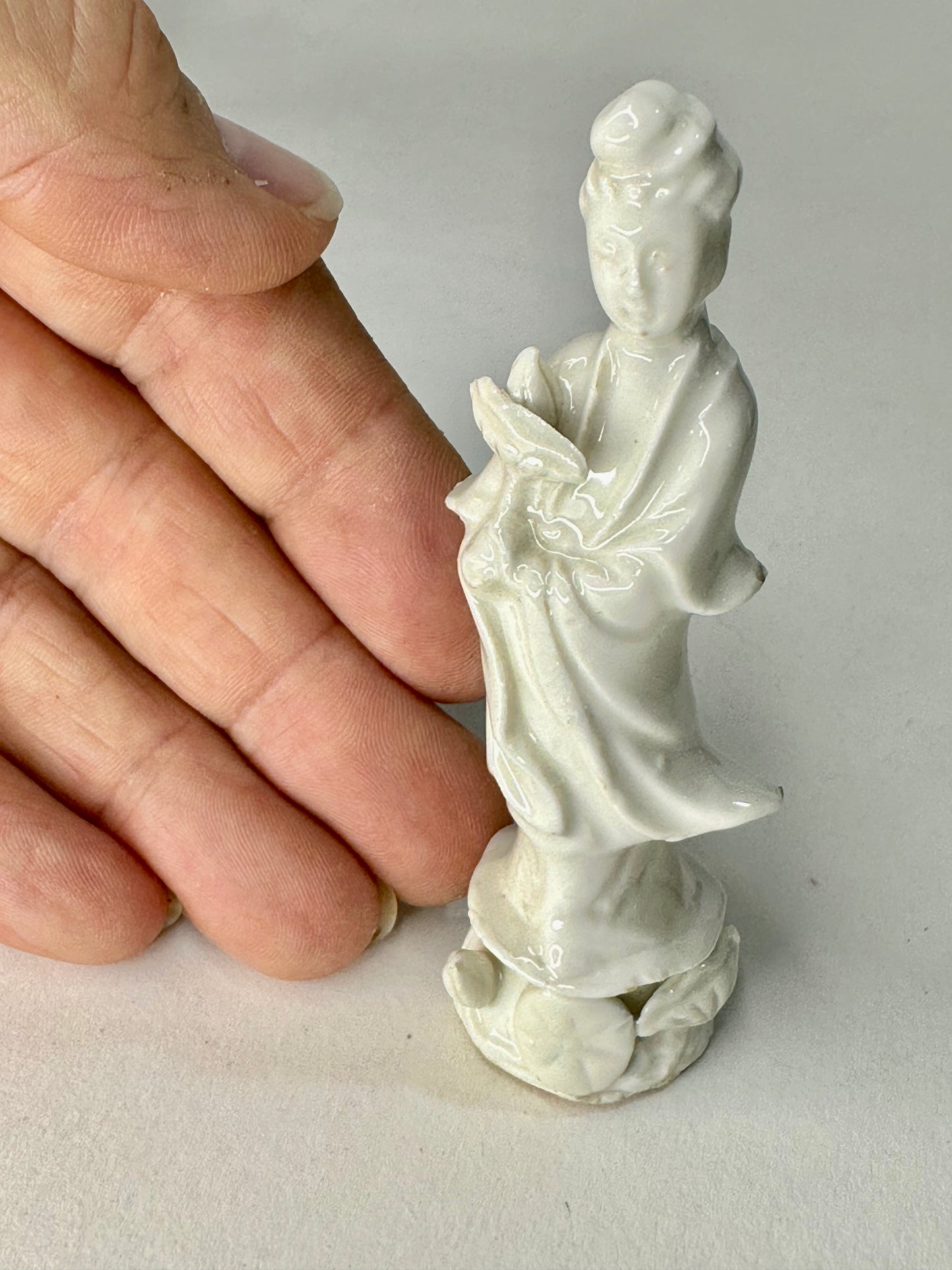 Vintage Chinese Quan-Yin Statue Porcelain God/Gooddess of Compassion Standing Pose 3”
