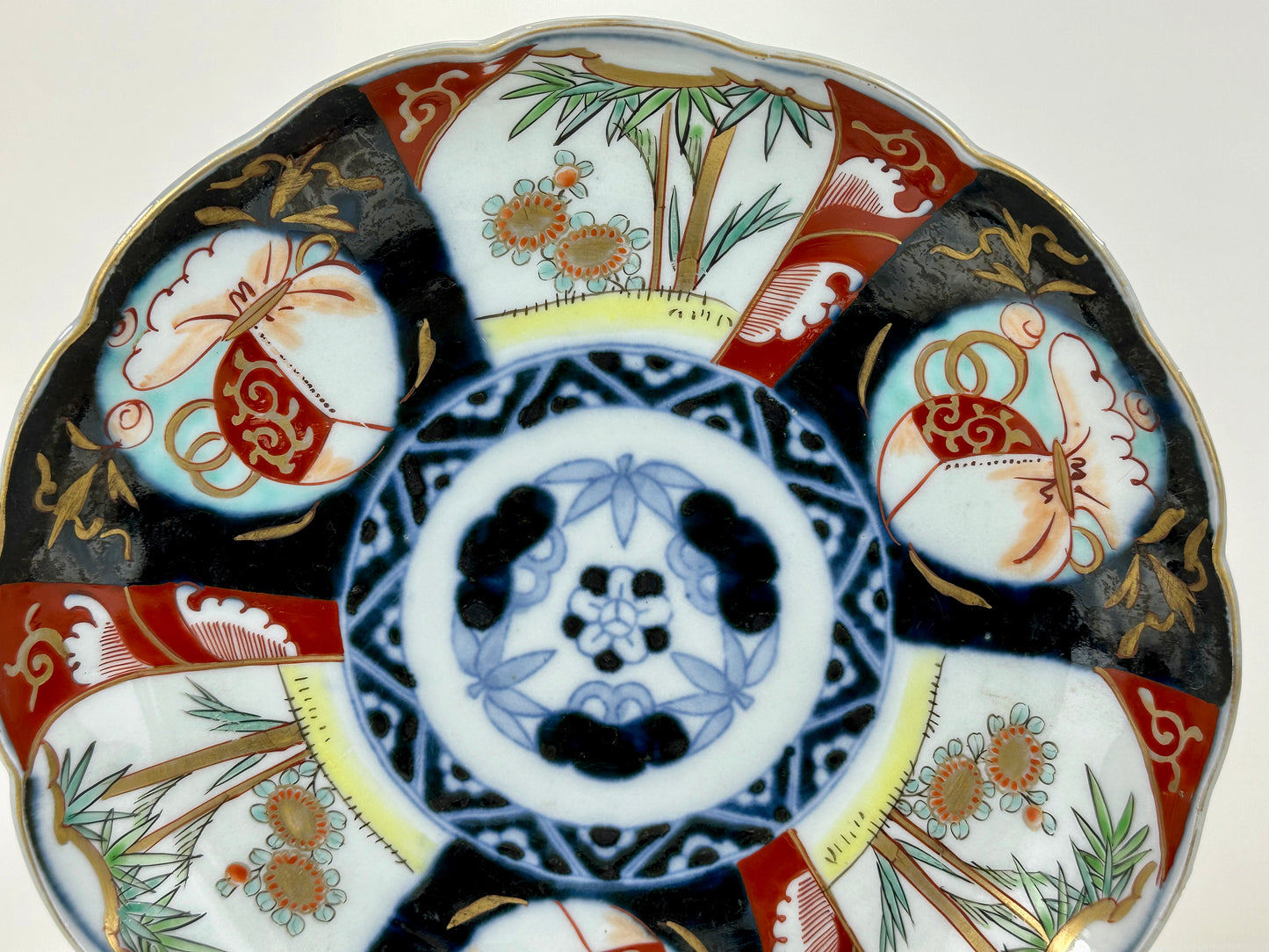 Antique Japanese Edo Era 19th Century Imari Ceramic Plate 9.5"