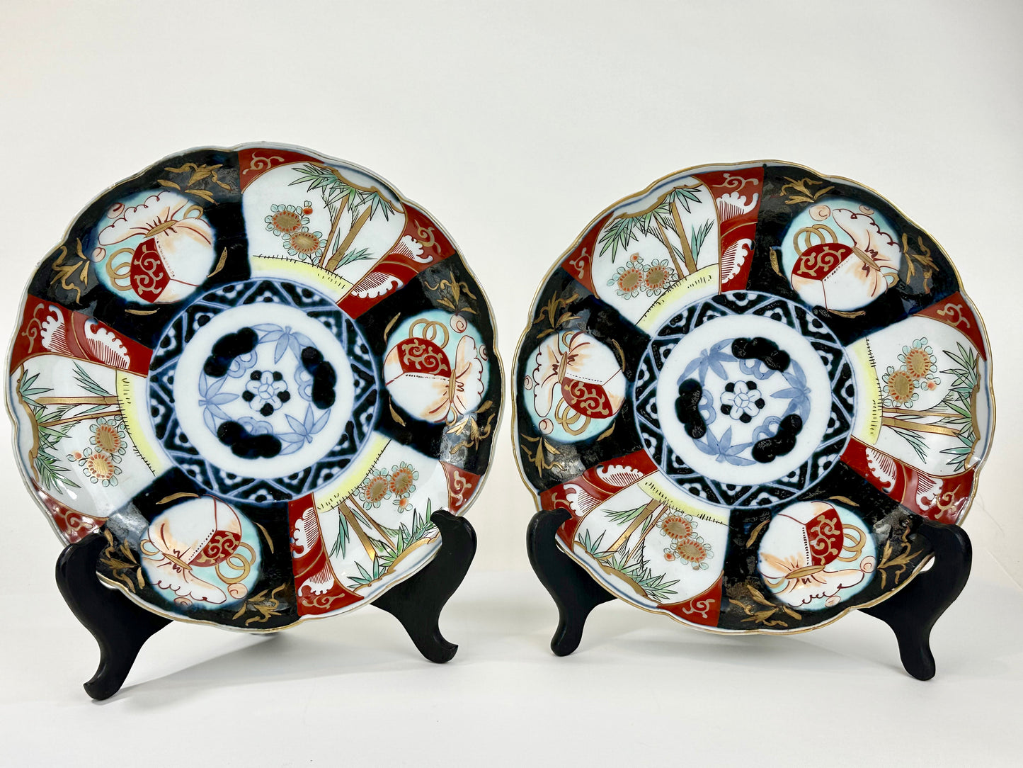 Antique Japanese Edo Era 19th Century Imari Ceramic Plate 9.5"