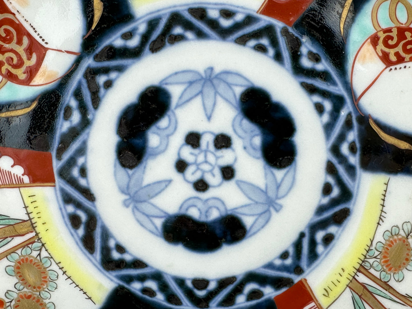 Antique Japanese Edo Era 19th Century Imari Ceramic Plate 9.5"