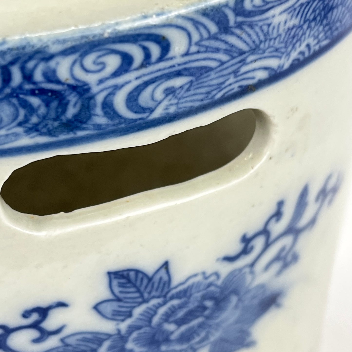 Antique Japanese Meiji Era c.1880 Ceramic Imari Hibachi Brazier w/ Cutout Handels 11”