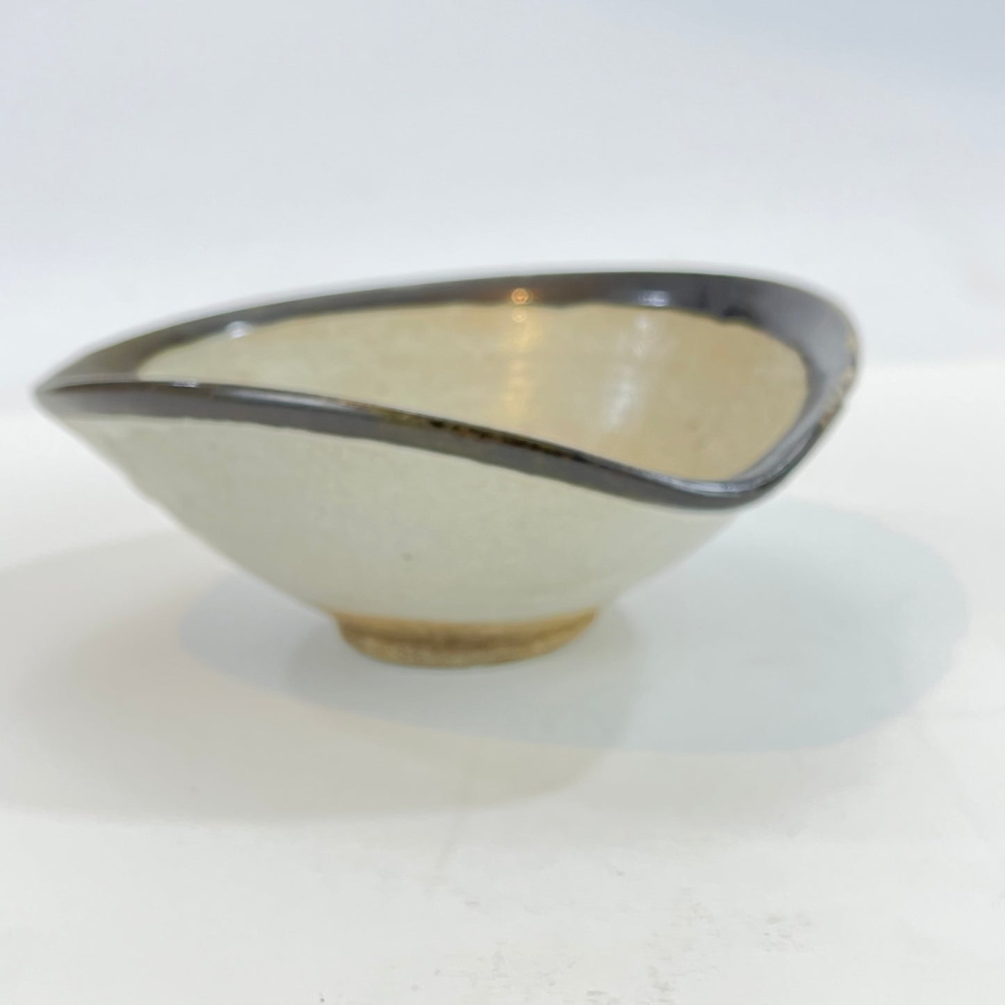 Tea Ceremony Chawan Korean Style Tea Bowl w/ Spout