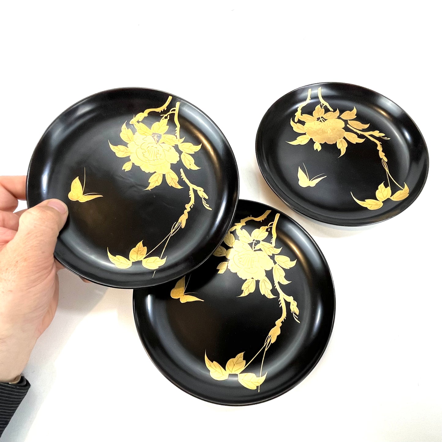 Antique (c. 1890) Japanese Kashizara Dish Plate Wood Black Lacquer Makie 7"