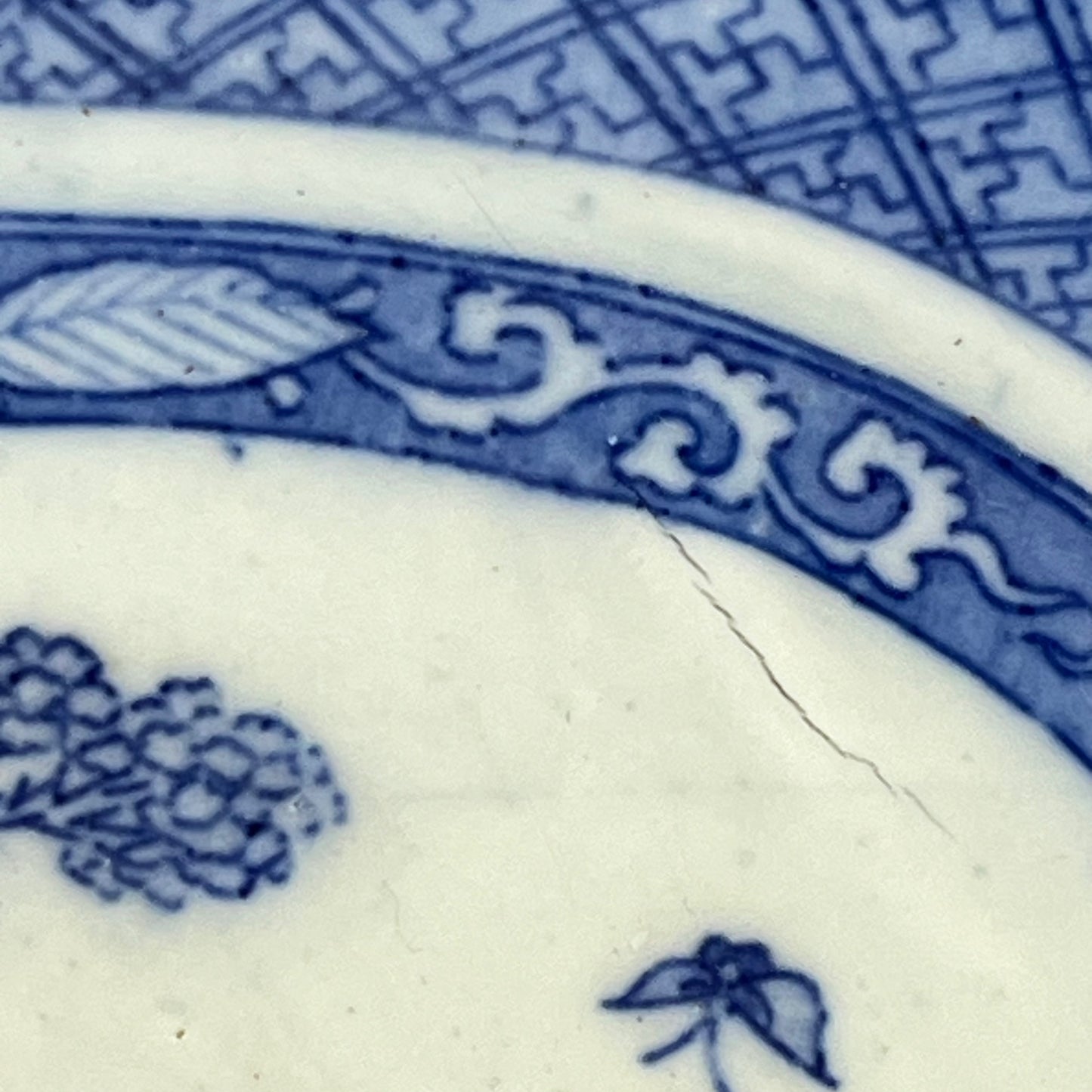 Antique Japanese Meiji Era Octagonal Ceramic Imari Plates Ikebana Motif