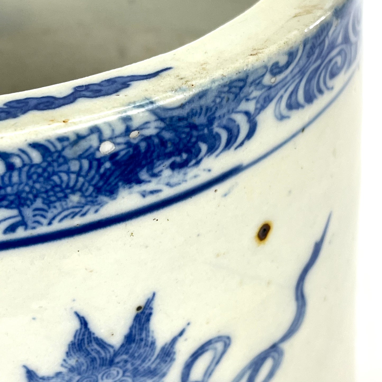 Antique Japanese Meiji Era c.1880 Ceramic Imari Hibachi Brazier w/ Cutout Handels 11”