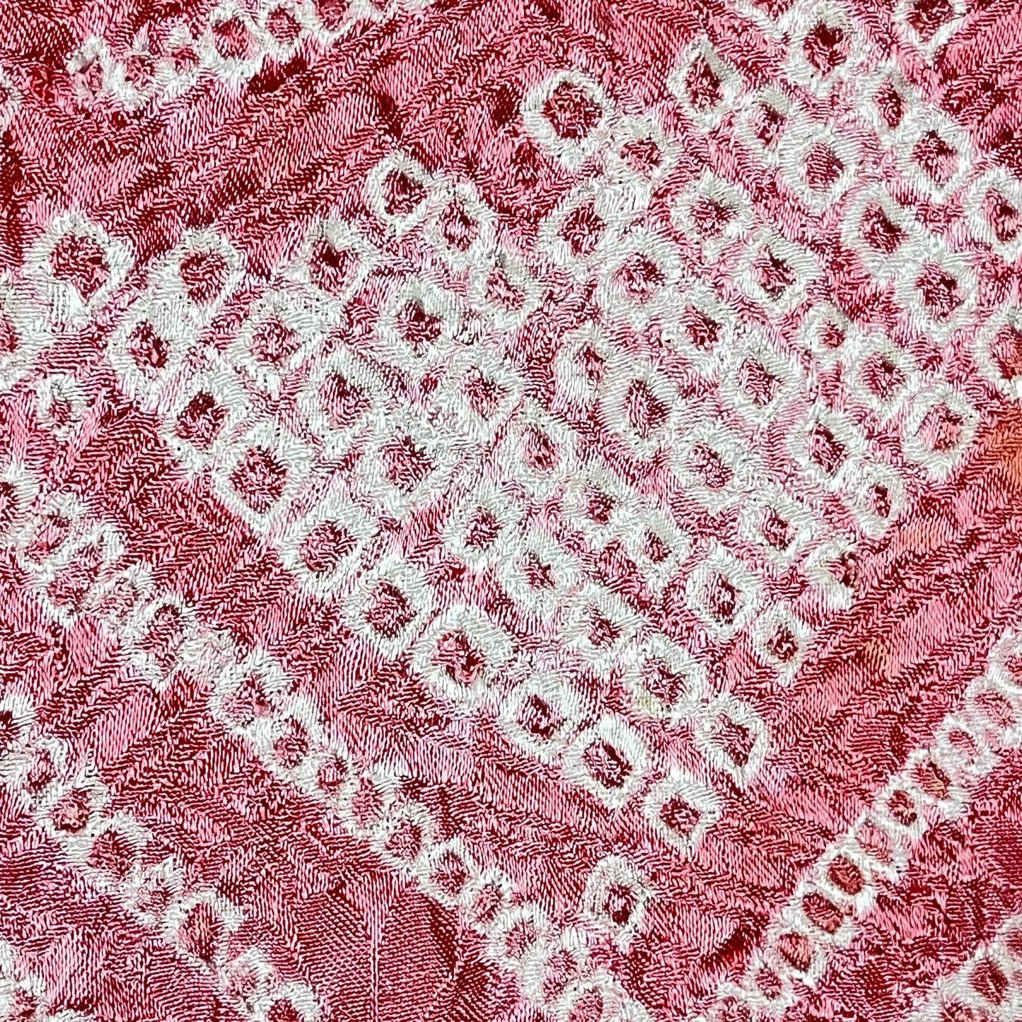 Vintage Japanese Silk Haori Coat in Shibori Tie-dye Pink Weave pattern 28"L