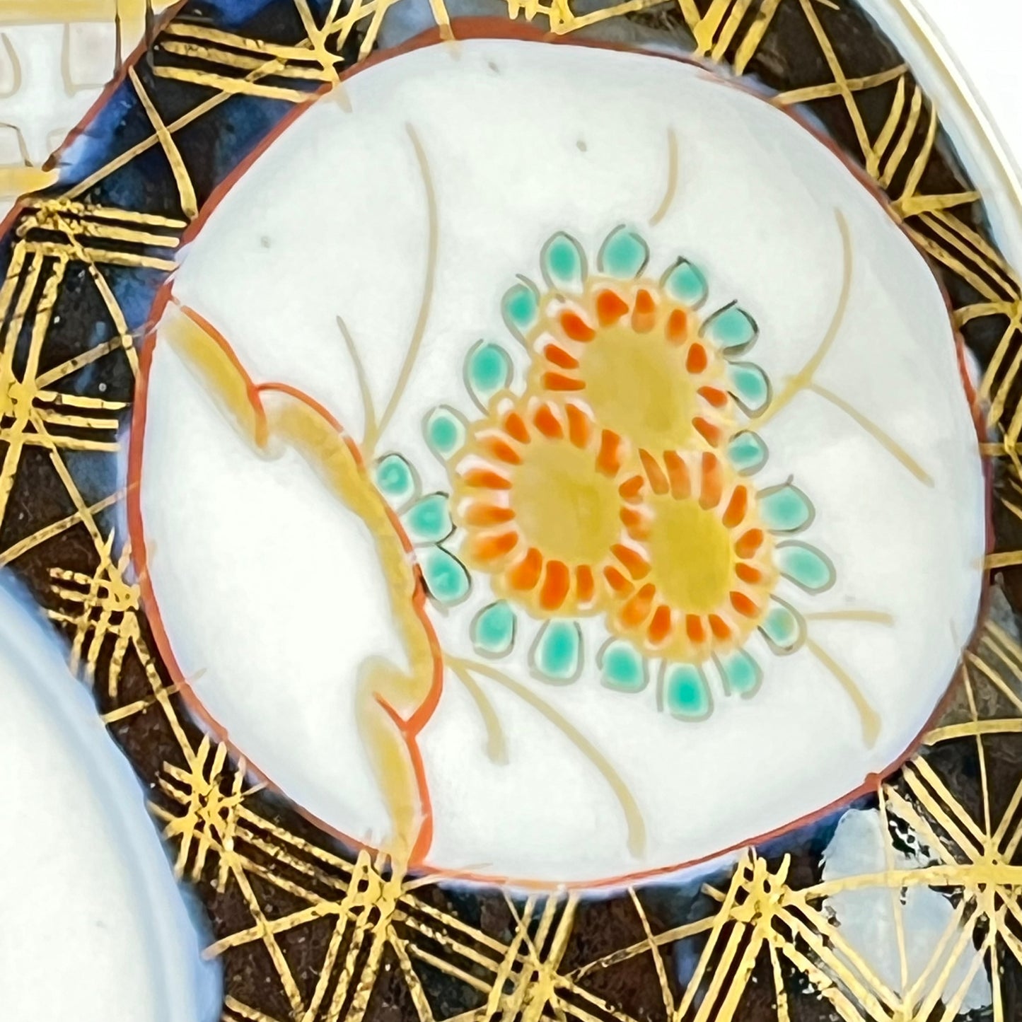 Antique Meiji Era Japanese Ceramic Aka-Imari Plate Traditional Designs
