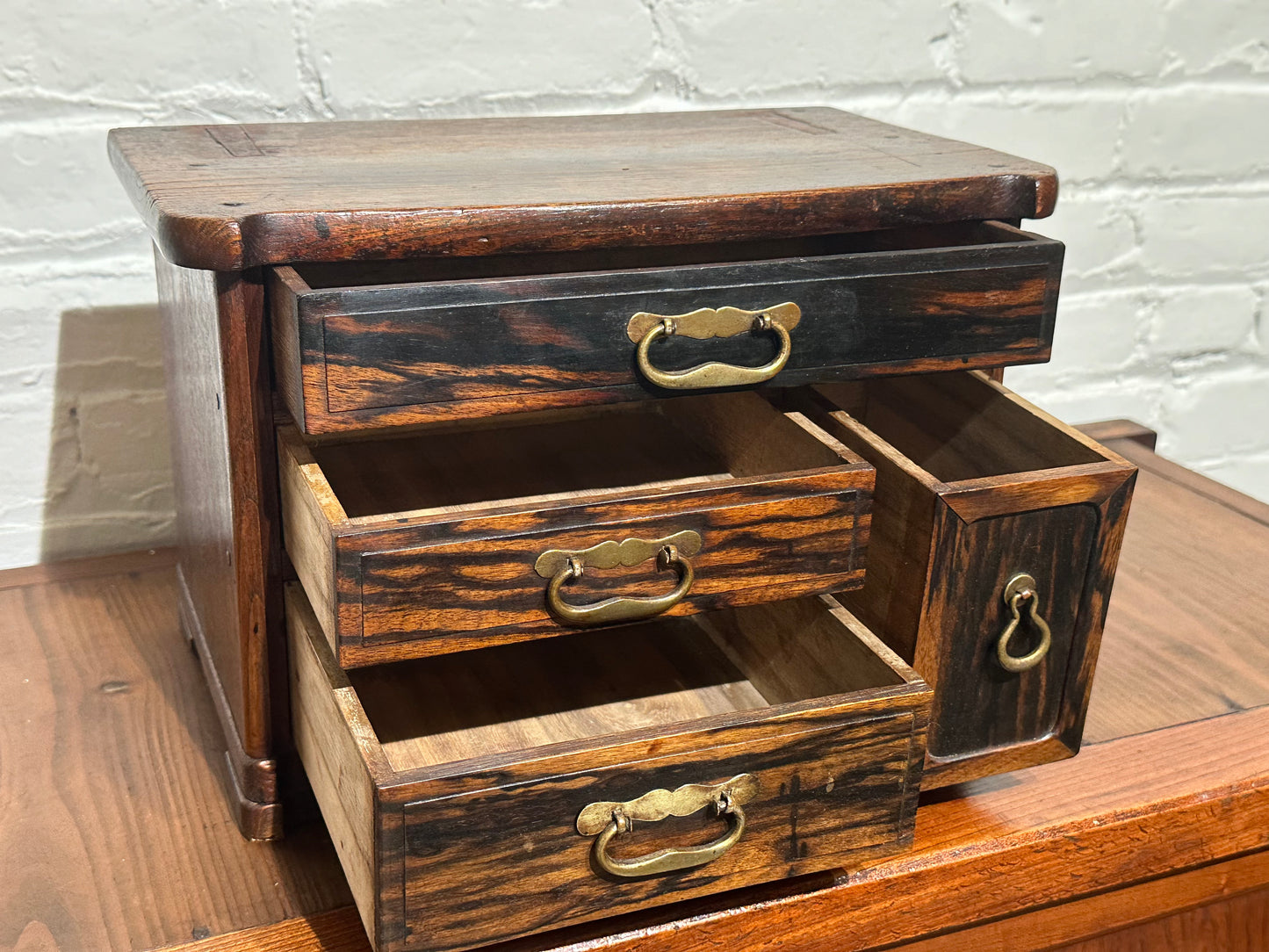 Antique Japanese 4 Drawer Kyodai Vanity Tansu Persimmon Wood 14" Haribako