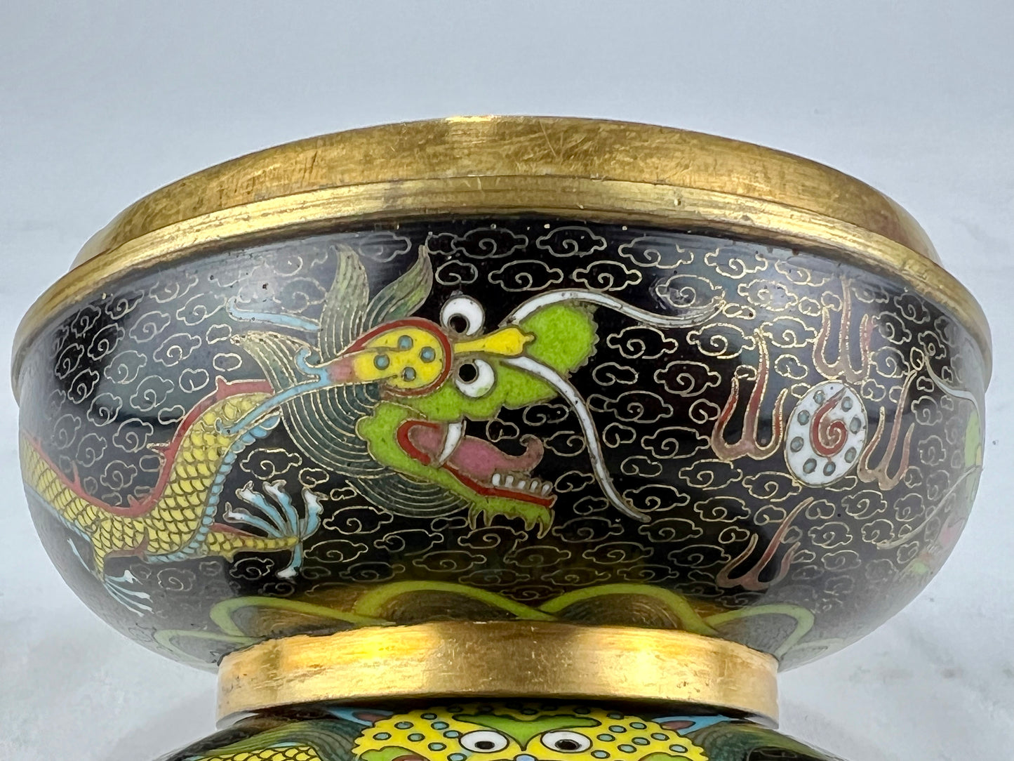 Antique Japanese Meiji Era (late 1800's) Cloisonné Yellow Dragon Jar / Box 3.5”