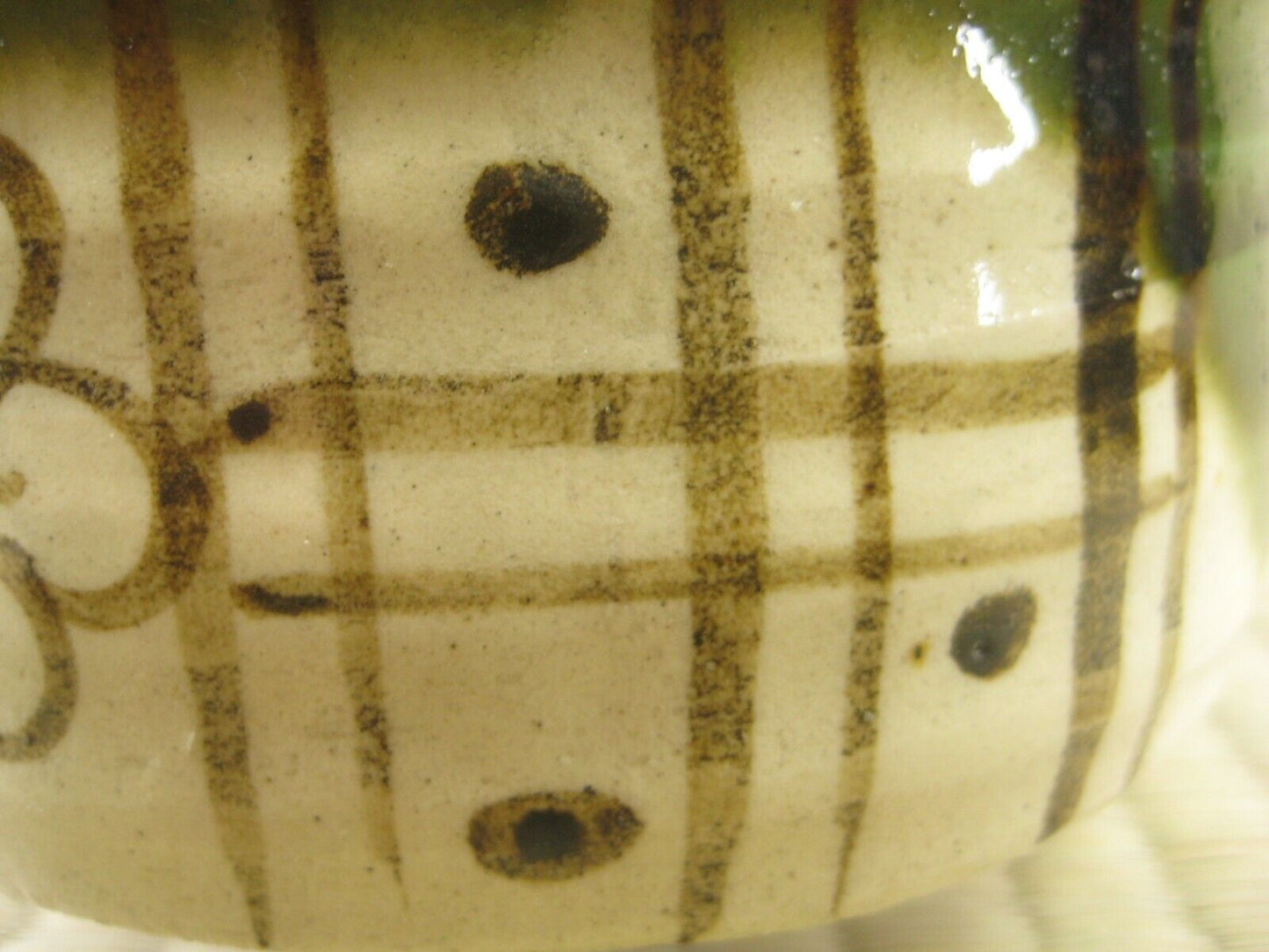 Vintage Japanese Oribe Ware Tea Ceremony Chawan Tea Bowl Green Plum Blossoms 5"