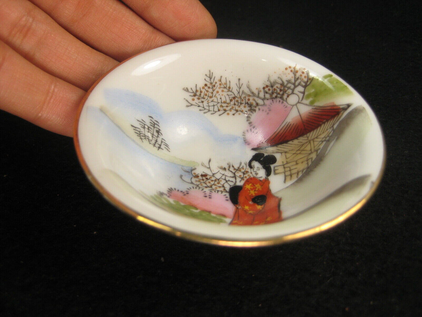 Antique Japanese C. 1925 Hand Painted Ceramic Sakazuki Sake Cup Kimono Geisha